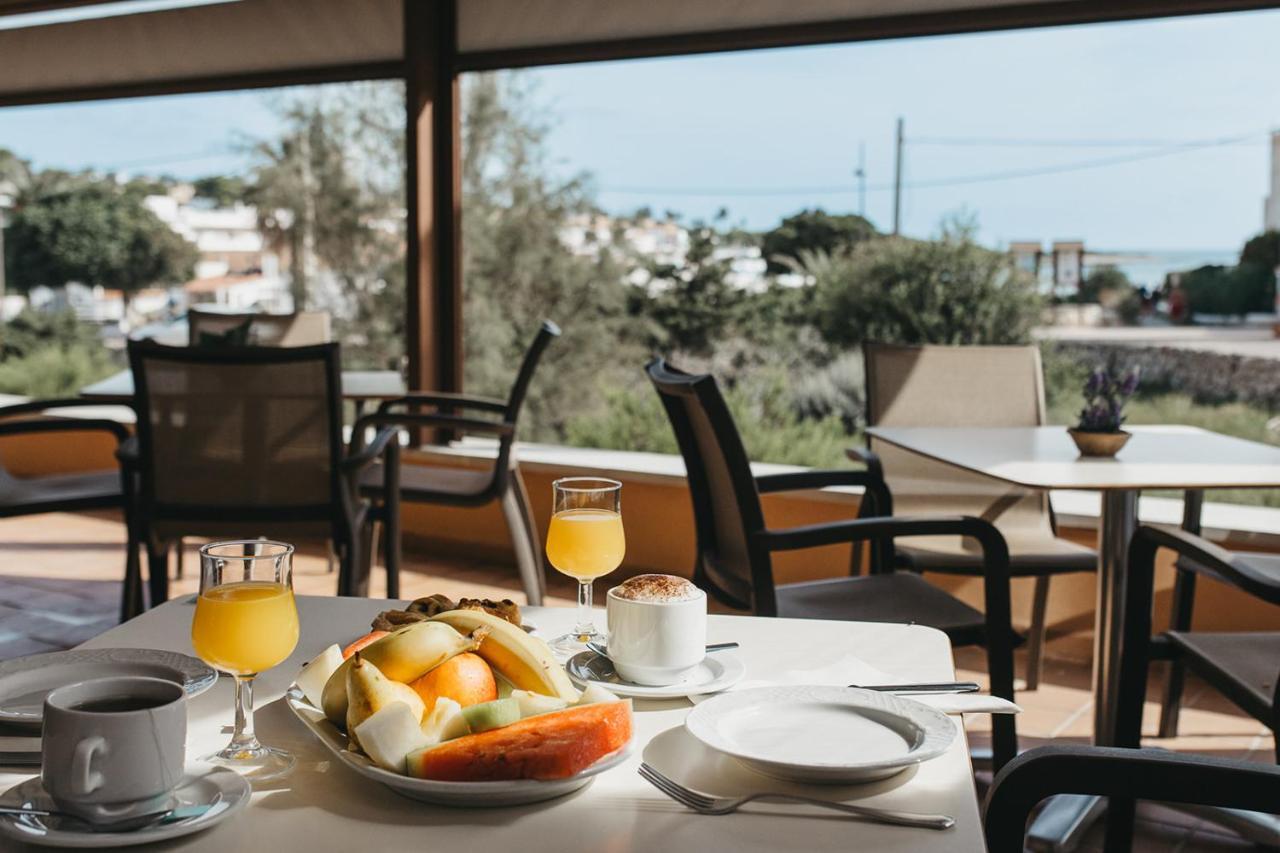 Hotel Xaloc Playa Punta Prima  Bagian luar foto