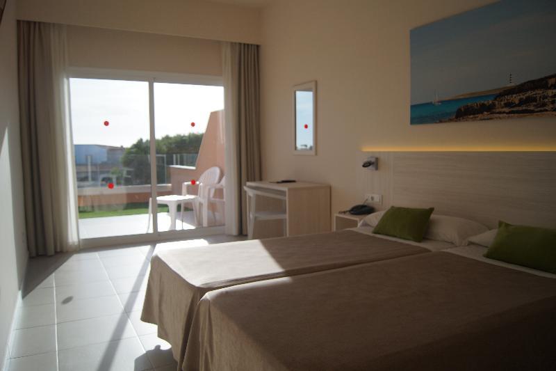 Hotel Xaloc Playa Punta Prima  Bagian luar foto
